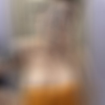 Luciana Alfonso shower